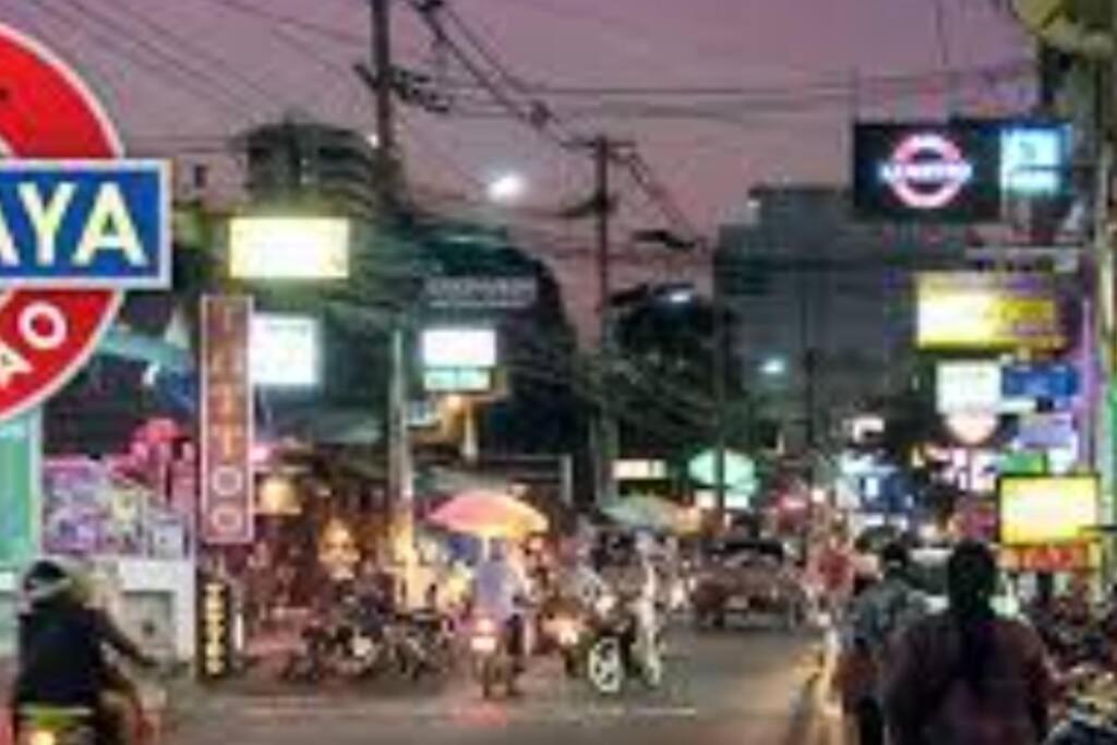 Edge Seaview Pattaya