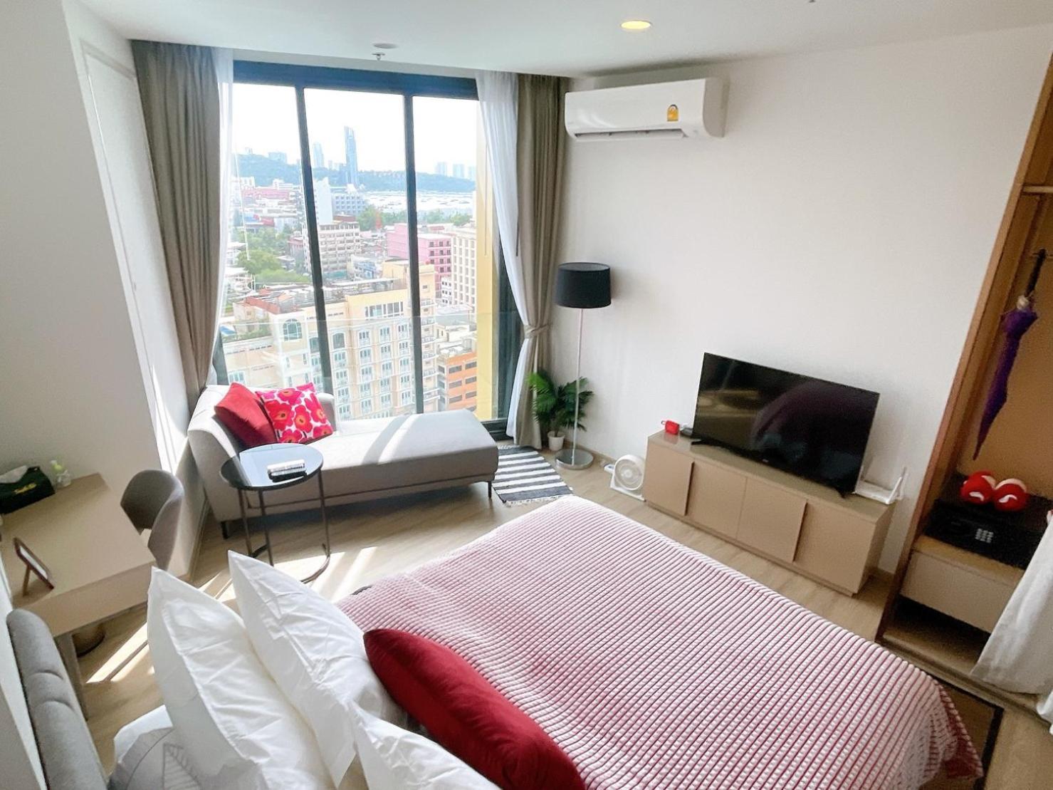 Edge Seaview